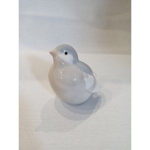 Vintage OMC Japan Blue and White Ceramic Bird -CHIPPED BEAK (3c3)